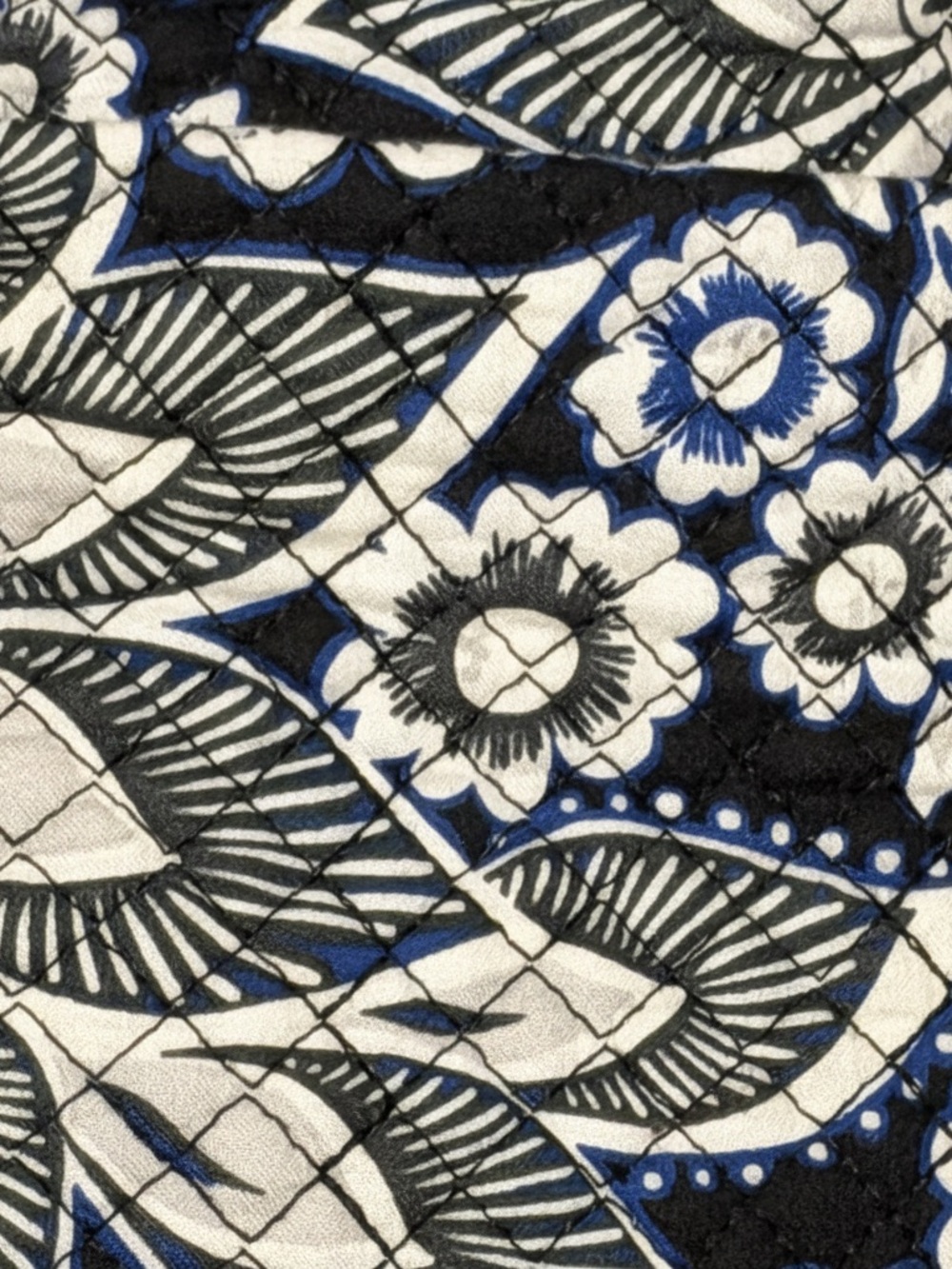 Vera Bradley Hadley Tote Bag “All the Pretty Wildflowers" Retired - Picture 4 of 12